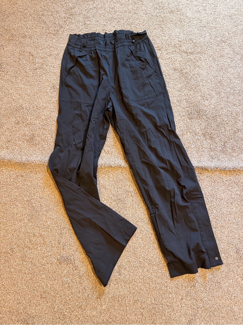 Athleta Black Women's Trekkie parachute Pants size large tall